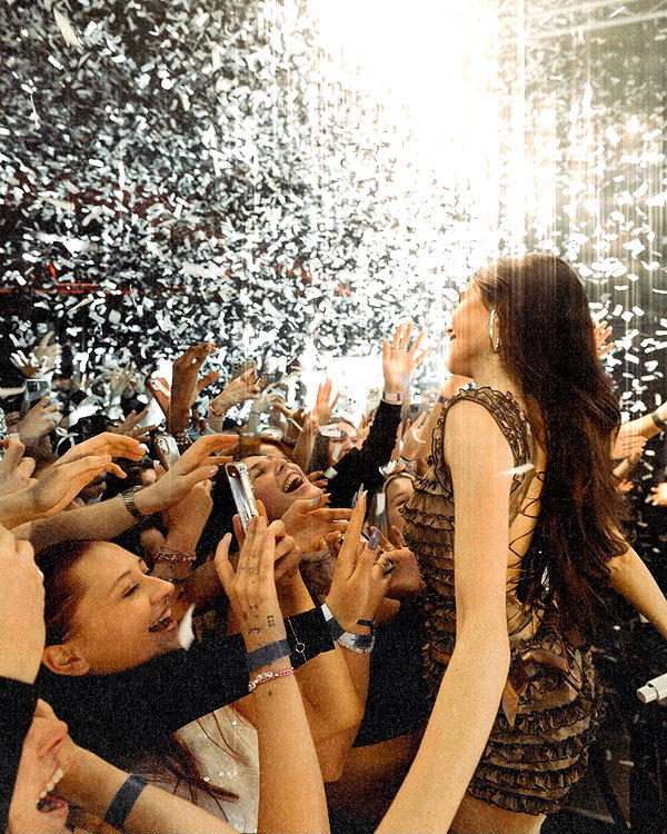 madisonbeer instagram image archive image