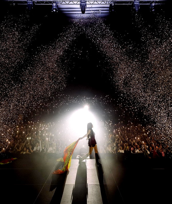 madisonbeer instagram image archive image