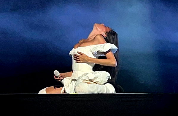 madisonbeer instagram image archive image