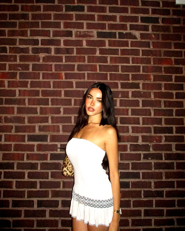 madisonbeer instagram image archive image