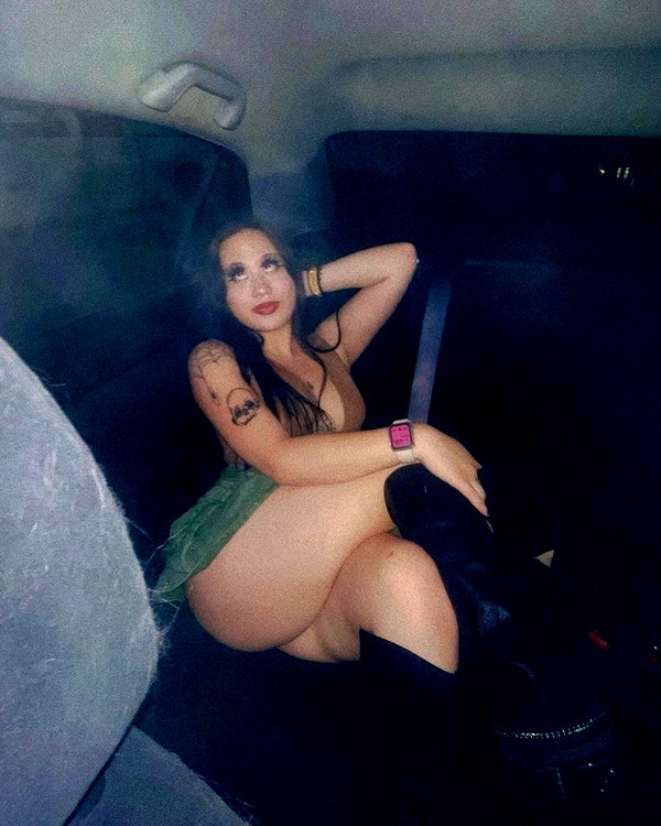 maiaj0nes_ instagram image archive image