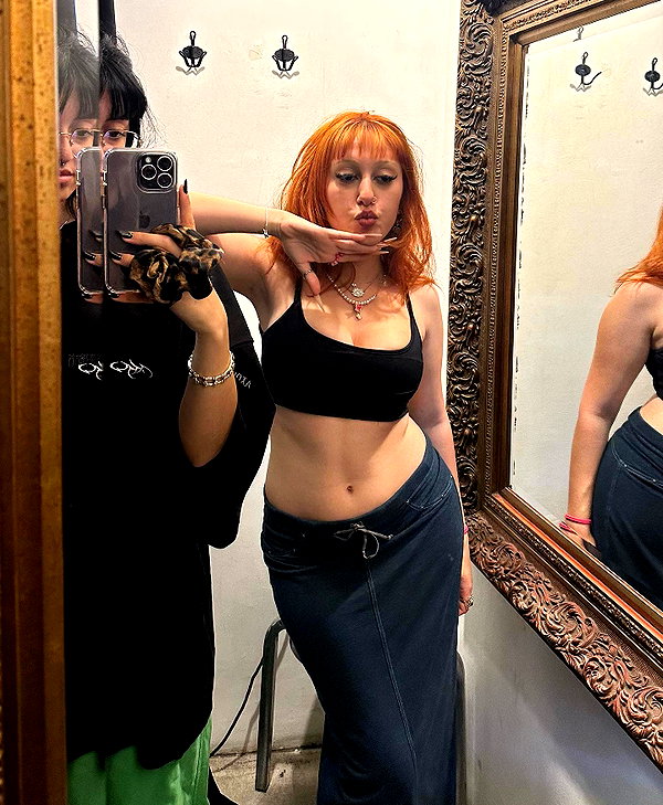 manic__sexdoll instagram image archive image