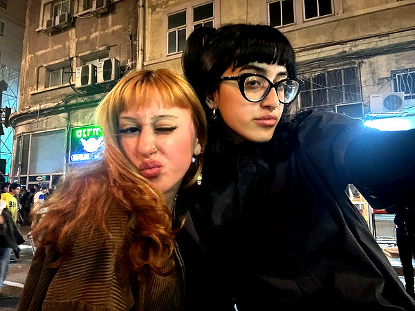 manic__sexdoll instagram image archive image