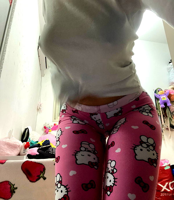 manic__sexdoll instagram image archive image