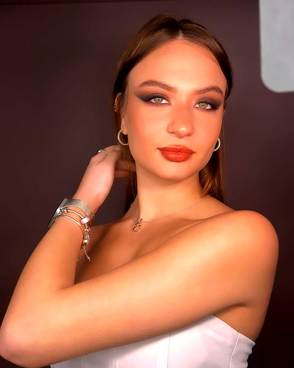 maria_vaisburd instagram image archive image