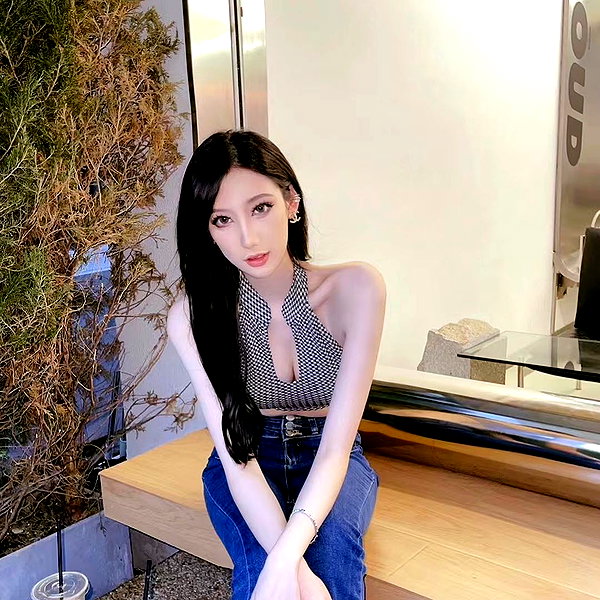 maymay_hitomi instagram image archive image