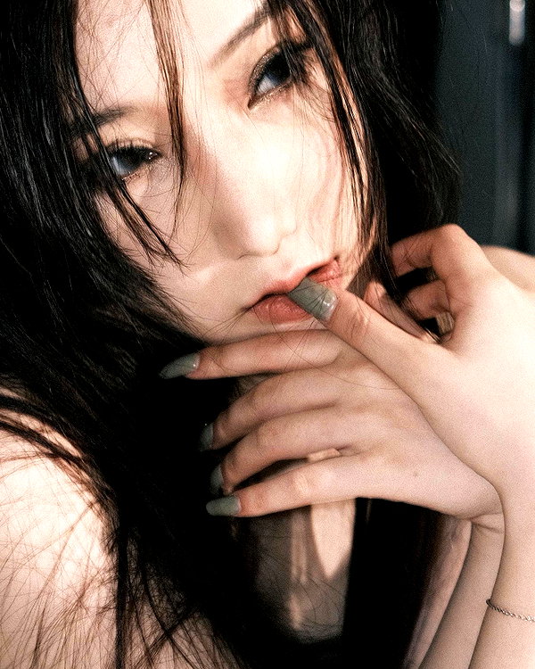 maymay_hitomi instagram image archive image