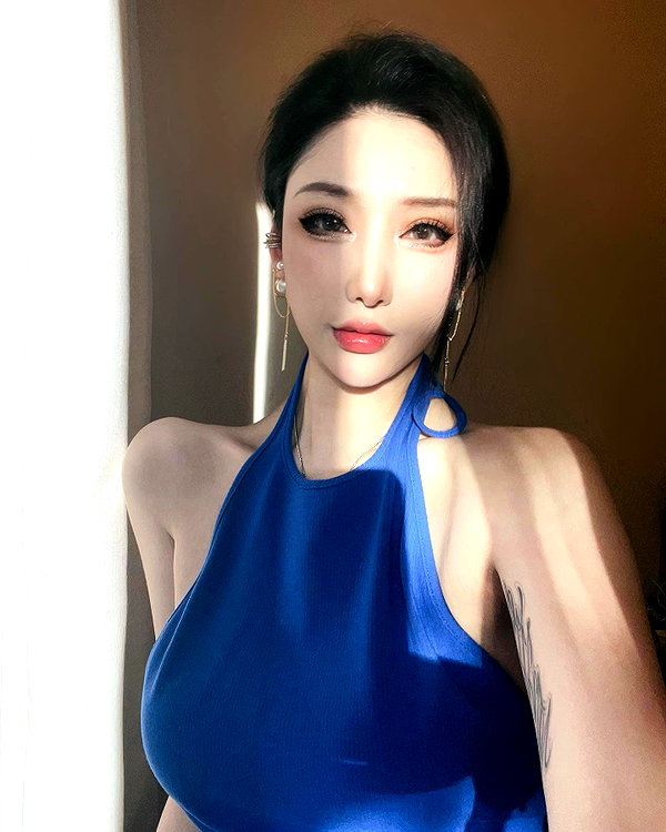 maymay_hitomi instagram image archive image