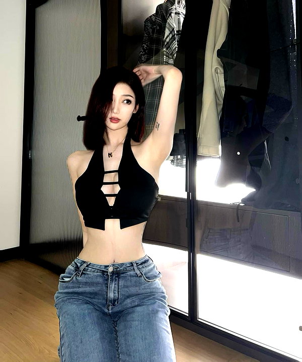 maymay_hitomi instagram image archive image