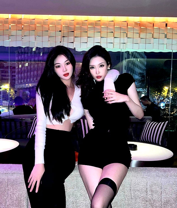 maymay_hitomi instagram image archive image