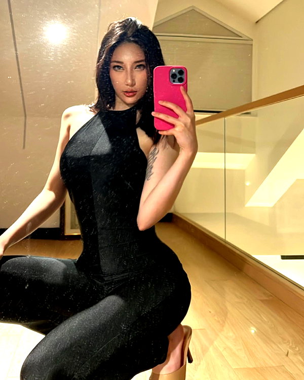 maymay_hitomi instagram image archive image