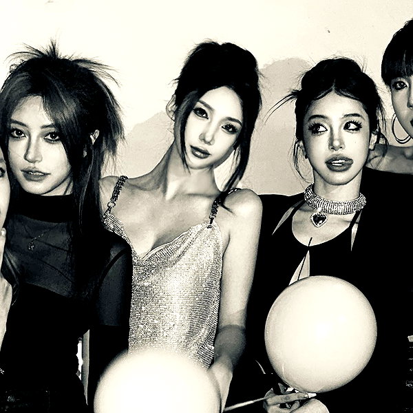 maymay_hitomi instagram image archive image