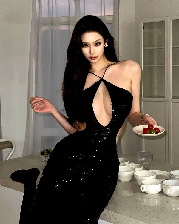 maymay_hitomi instagram image archive image