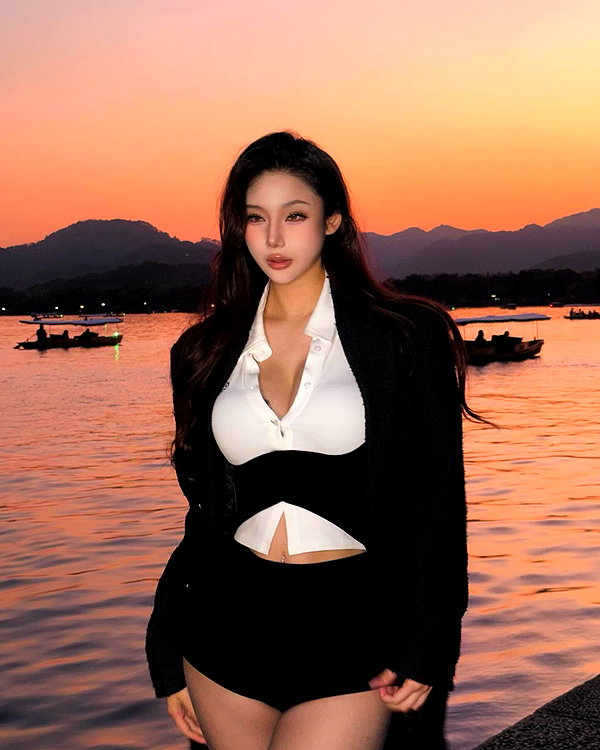 maymay_hitomi instagram image archive image