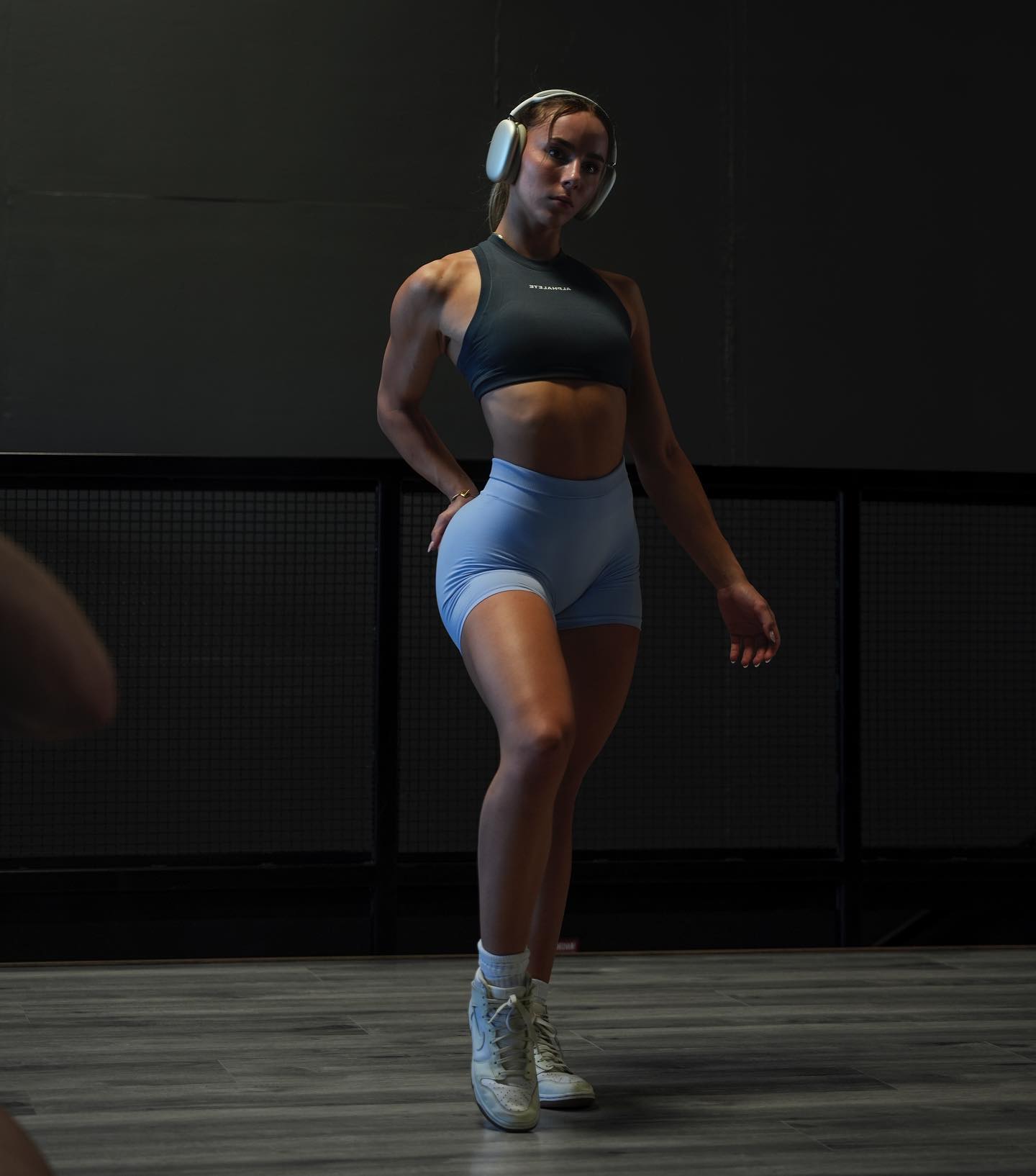 meelahrobbins instagram image archive image