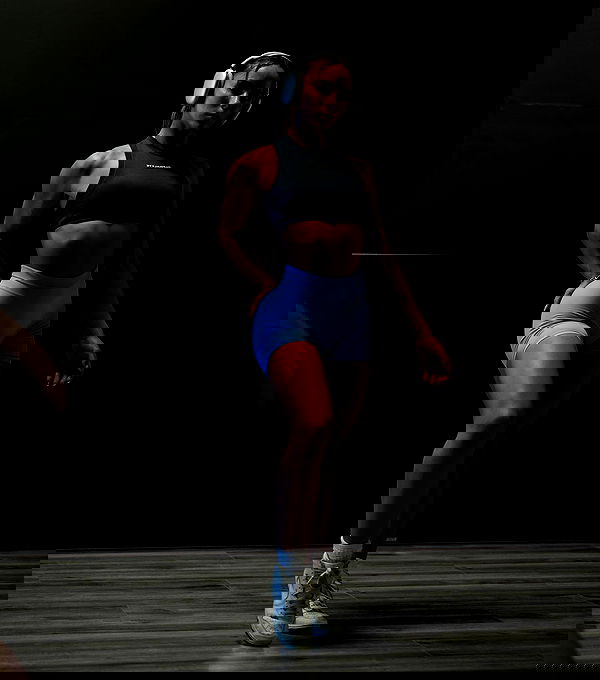 meelahrobbins image ~ Altpins