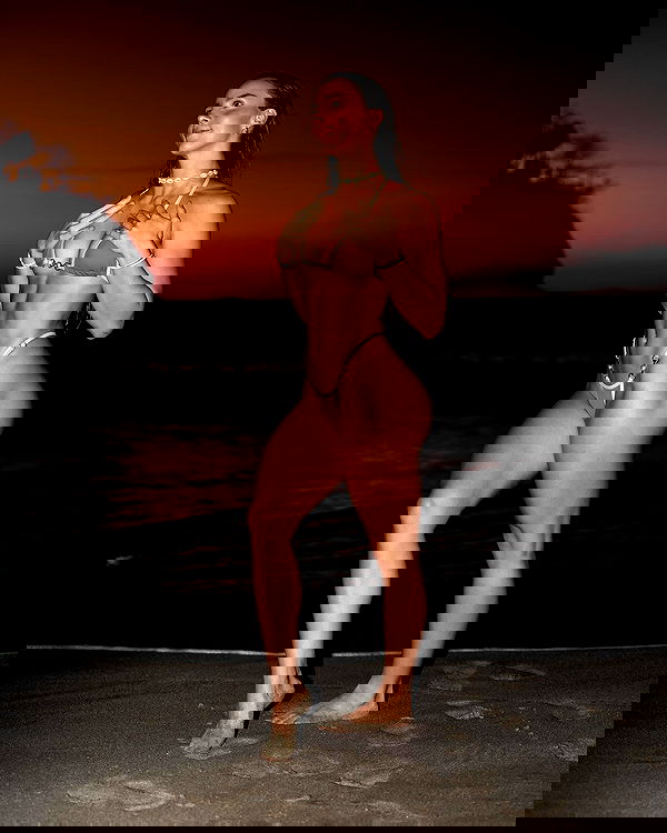 meelahrobbins image ~ Altpins