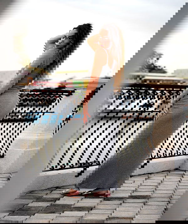 meelahrobbins image ~ Altpins