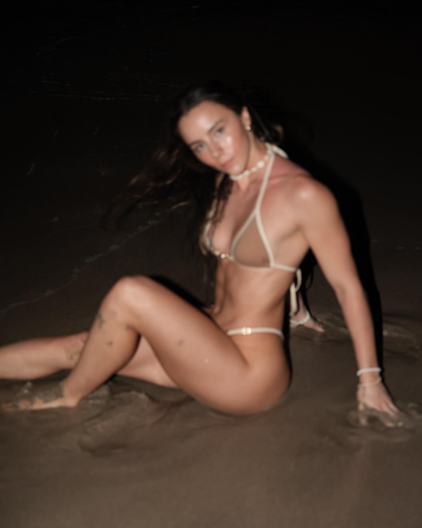 meelahrobbins instagram image archive image