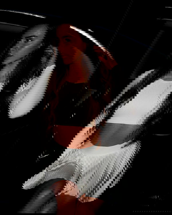 meelahrobbins image ~ Altpins