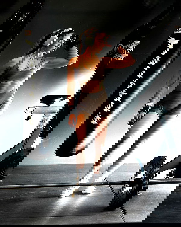 meelahrobbins image ~ Altpins