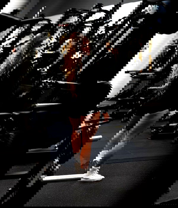 meelahrobbins image ~ Altpins