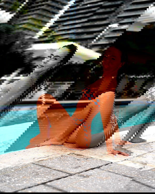 meelahrobbins image ~ Altpins