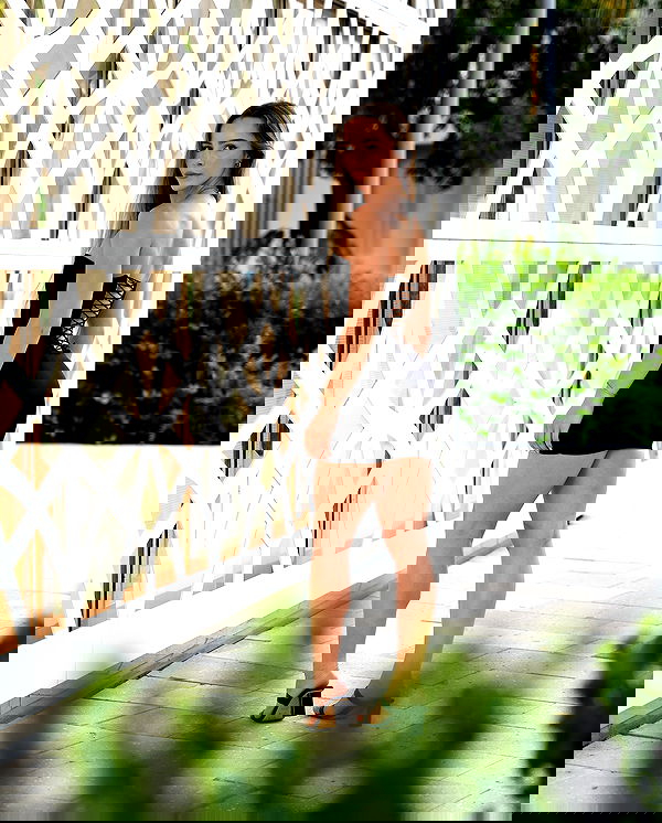 meelahrobbins image ~ Altpins