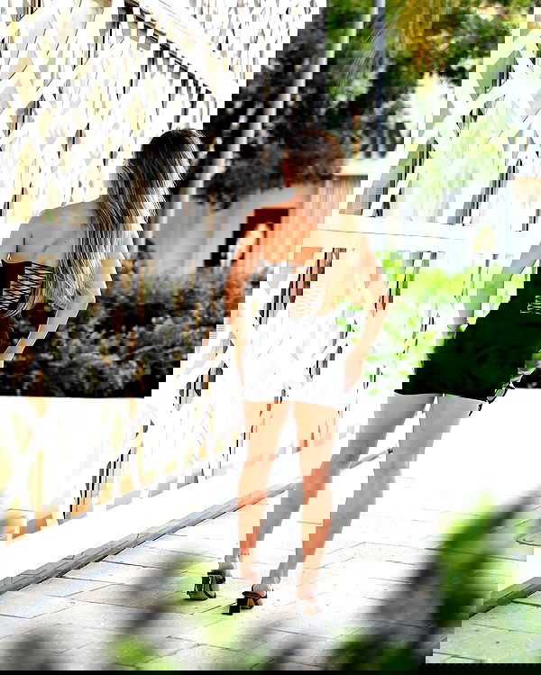 meelahrobbins image ~ Altpins