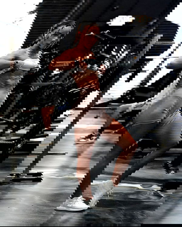 meelahrobbins image ~ Altpins