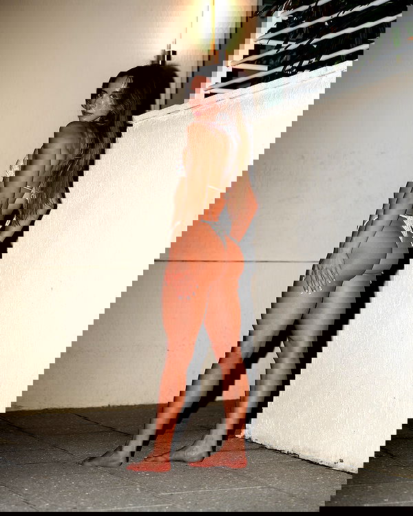 meelahrobbins image ~ Altpins