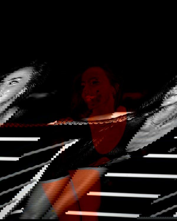 meelahrobbins image ~ Altpins