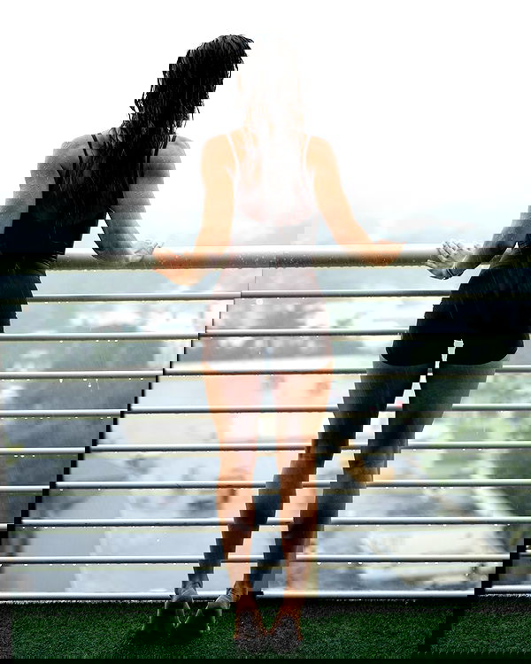 meelahrobbins image ~ Altpins