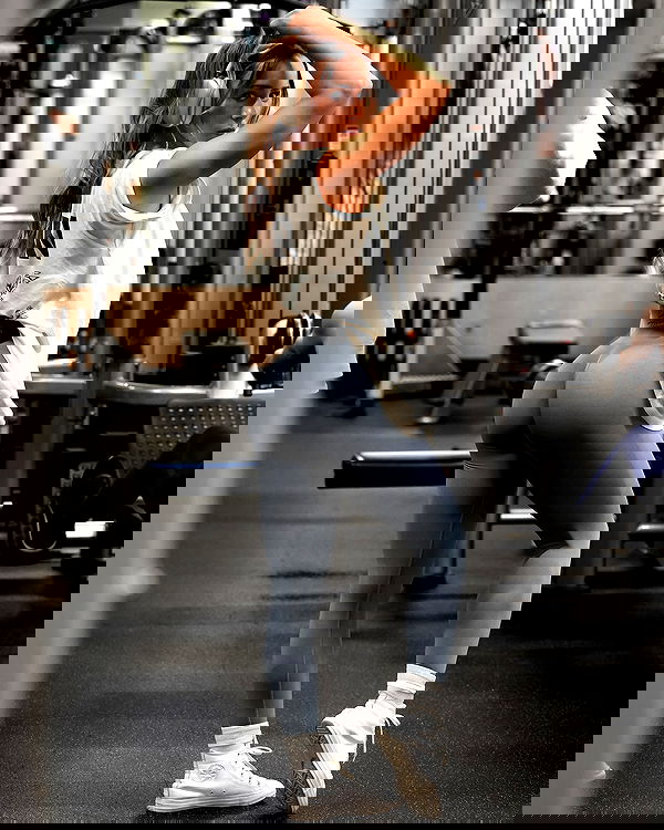 meelahrobbins image ~ Altpins