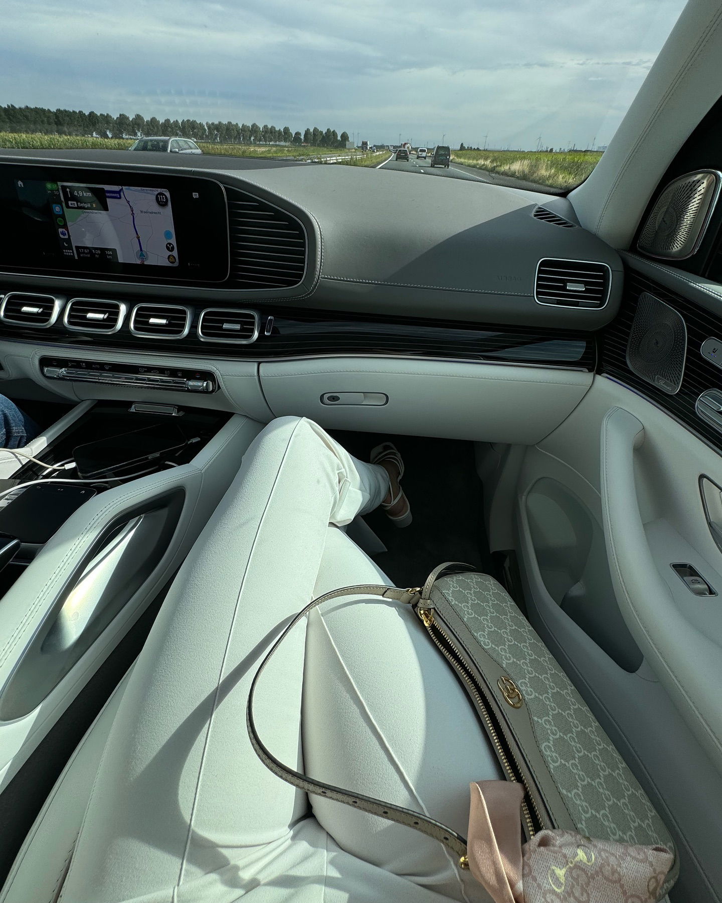 meikeae instagram image archive image