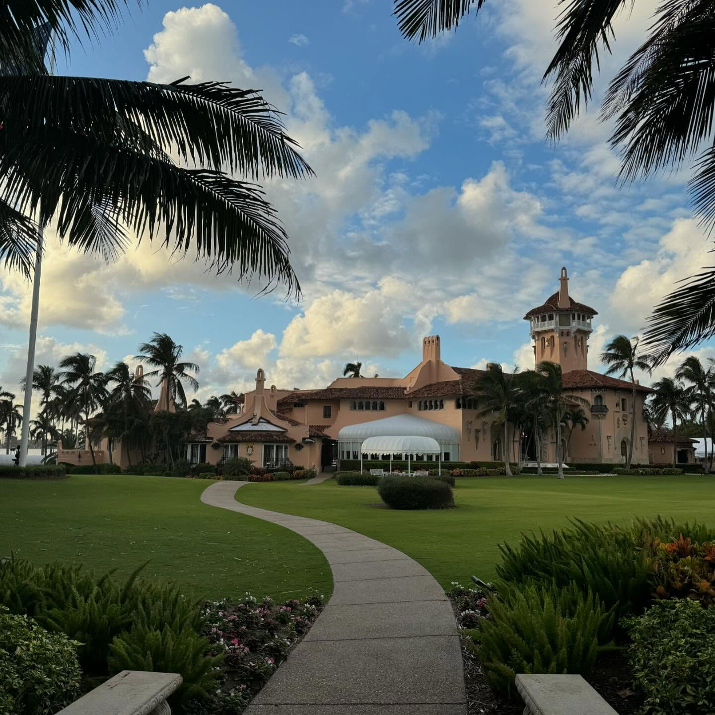 meikeae instagram image archive image