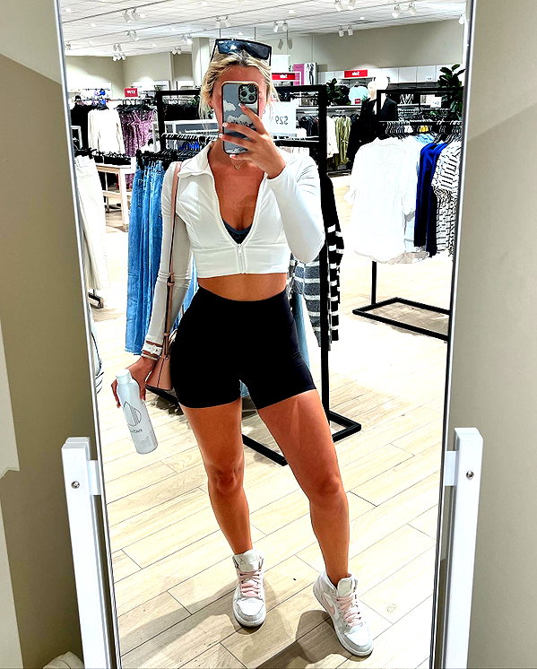 mellymfit instagram image archive image