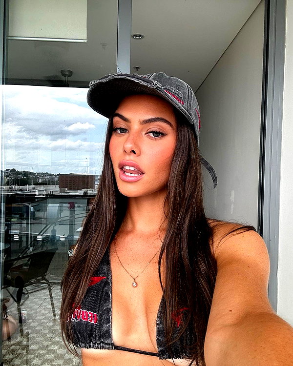 mia.ngarla instagram image archive image