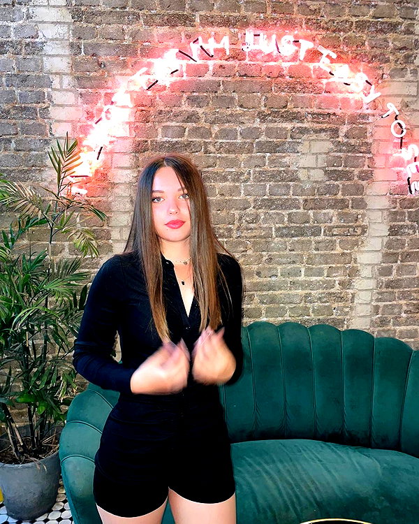 michelleloven_ instagram image archive image