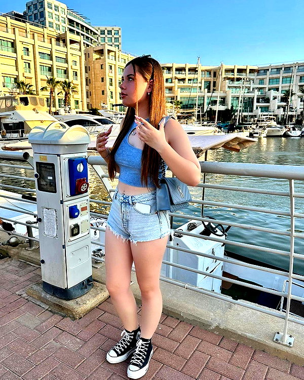michelleloven_ instagram image archive image