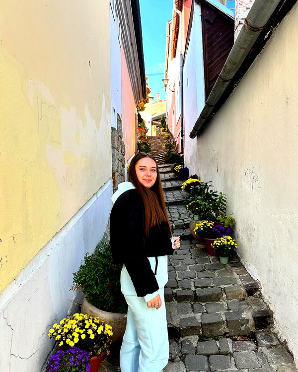 michelleloven_ instagram image archive image