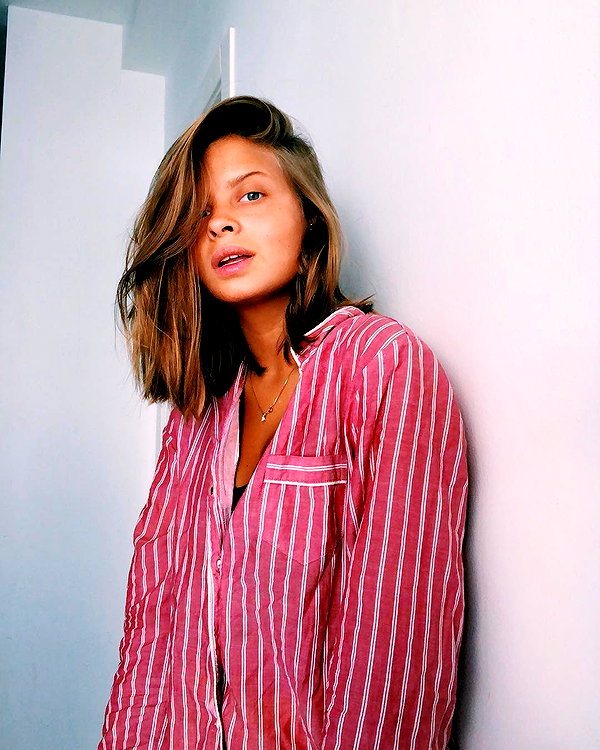 milena_kofef instagram image archive image