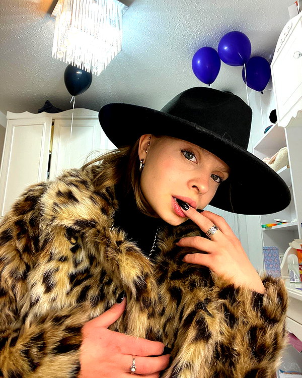 milena_kofef instagram image archive image