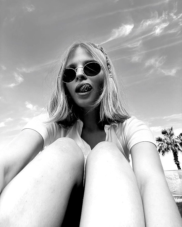 milena_kofef instagram image archive image