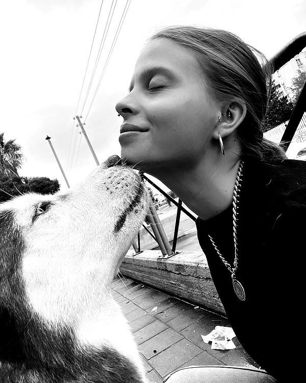 milena_kofef instagram image archive image