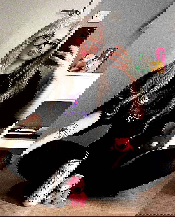 milkgore milkgore archive image