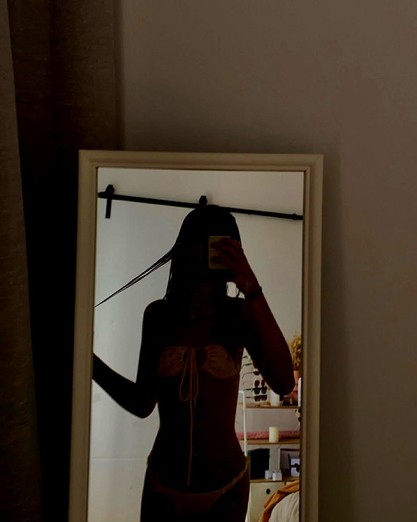 millie.bettsx instagram image archive image