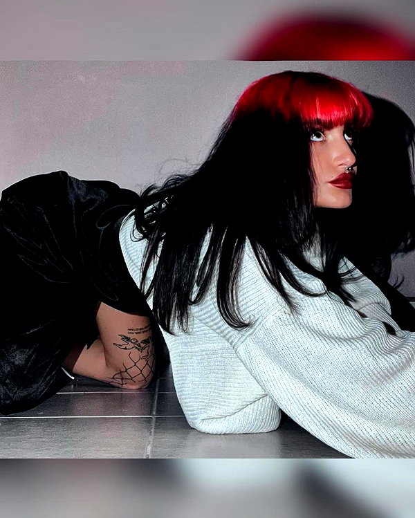 miss_insta_x.18 instagram image archive image