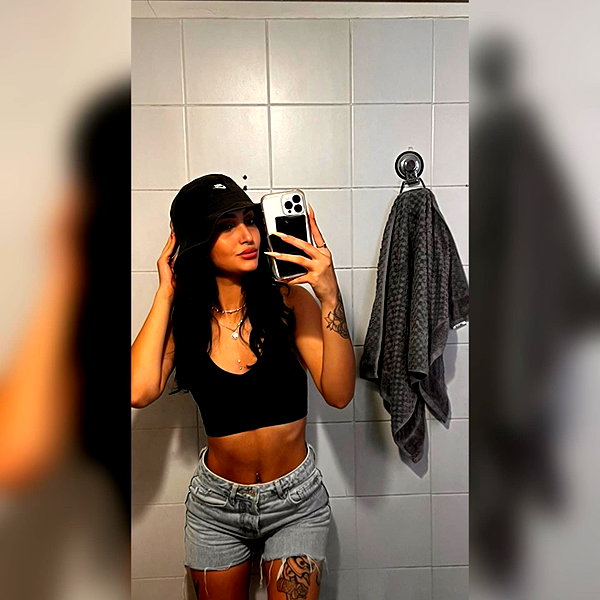 miss_insta_x.18 instagram image archive image