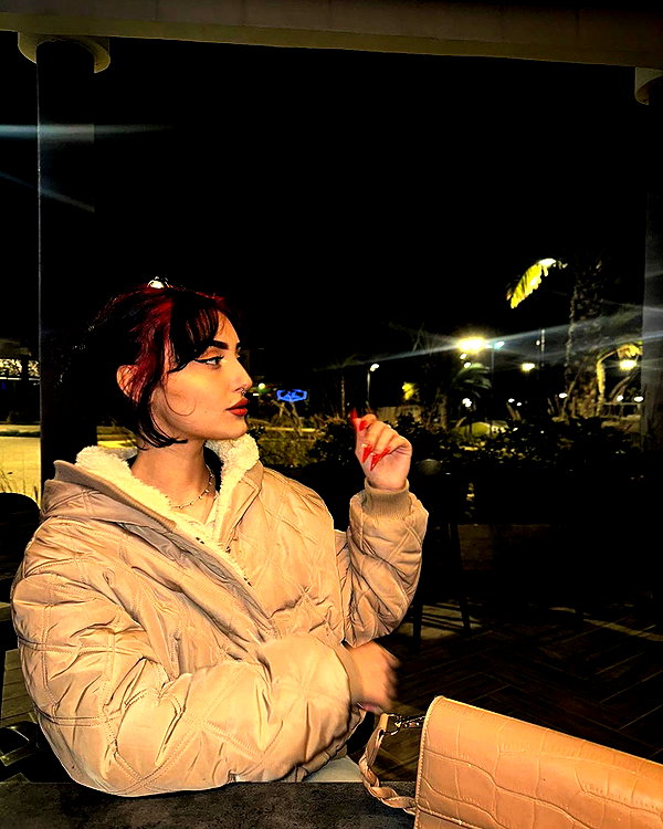 miss_insta_x.18 instagram image archive image